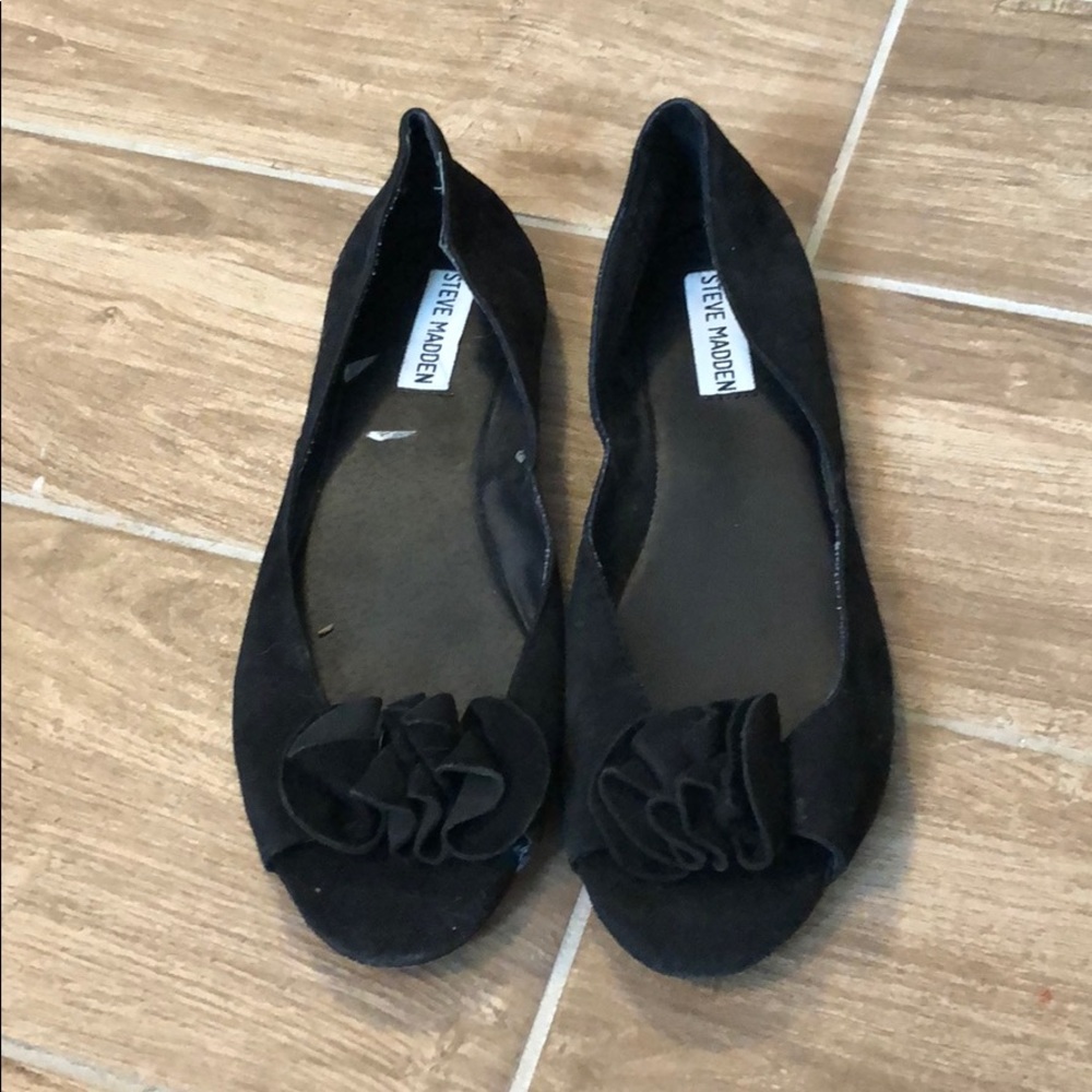 Black Flats with Ruffle Detail